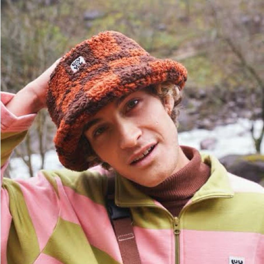 Fleece bucket hat